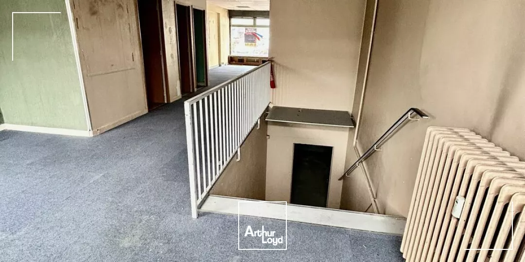 BUREAUX à VENDRE de 169 m²