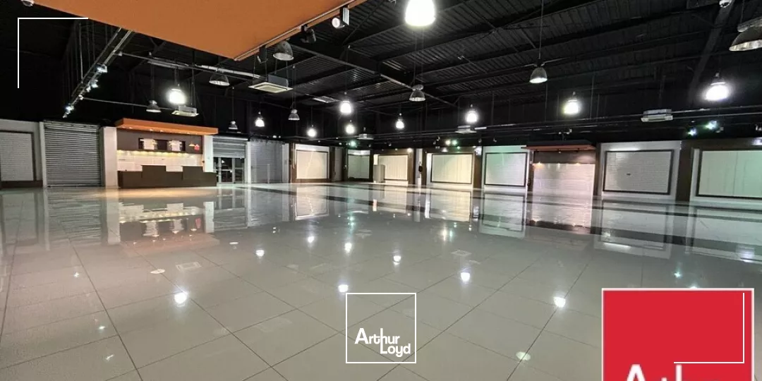 LOCAL COMMERCIAL à LOUER de 1270.95 m²