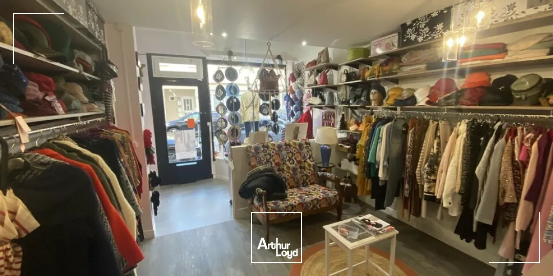 A VENDRE - LE HAVRE - CENTRE - MURS COMMERCIAUX OCCUPÉS 