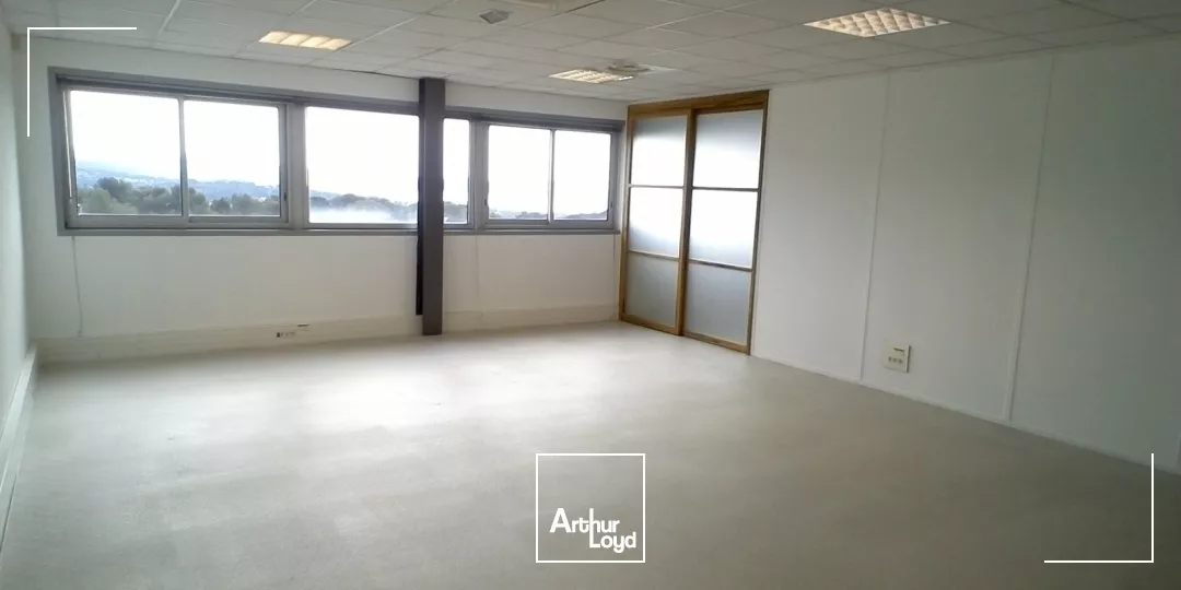 Bureaux avec terrasse vue mer à louer - Athélia II - La Ciotat