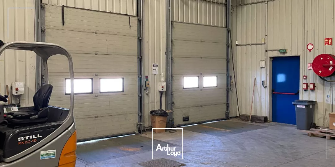 Local d'activité 2 000 m² Saint Junien - A vendre