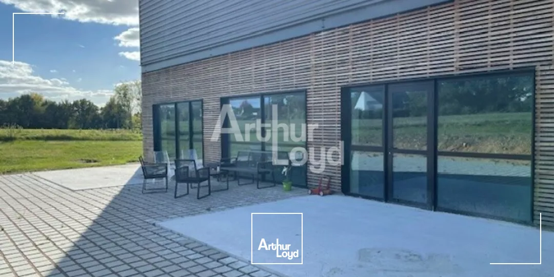 BRUZ - LOCAL D'ACTIVITE A VENDRE - 560 M²