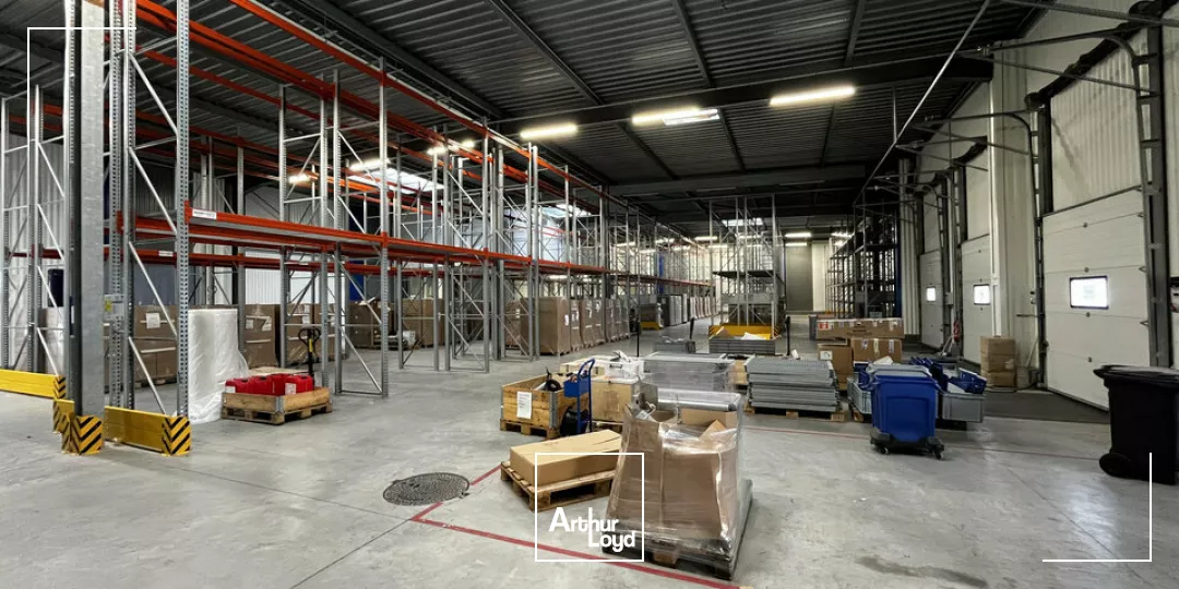 LOCAL D'ACTIVITE - ENTREPOT à LOUER de 3970 m²