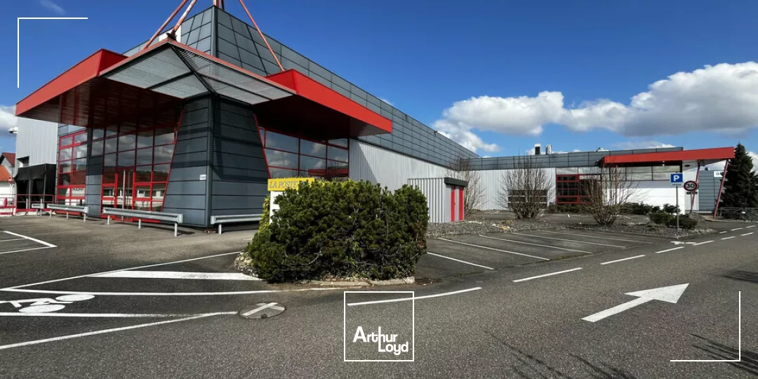 LOCAL D'ACTIVITE - ENTREPOT à LOUER de 3970 m²
