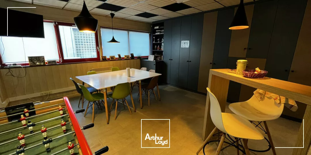 LOCAL D'ACTIVITE - ENTREPOT à LOUER de 1320 m²