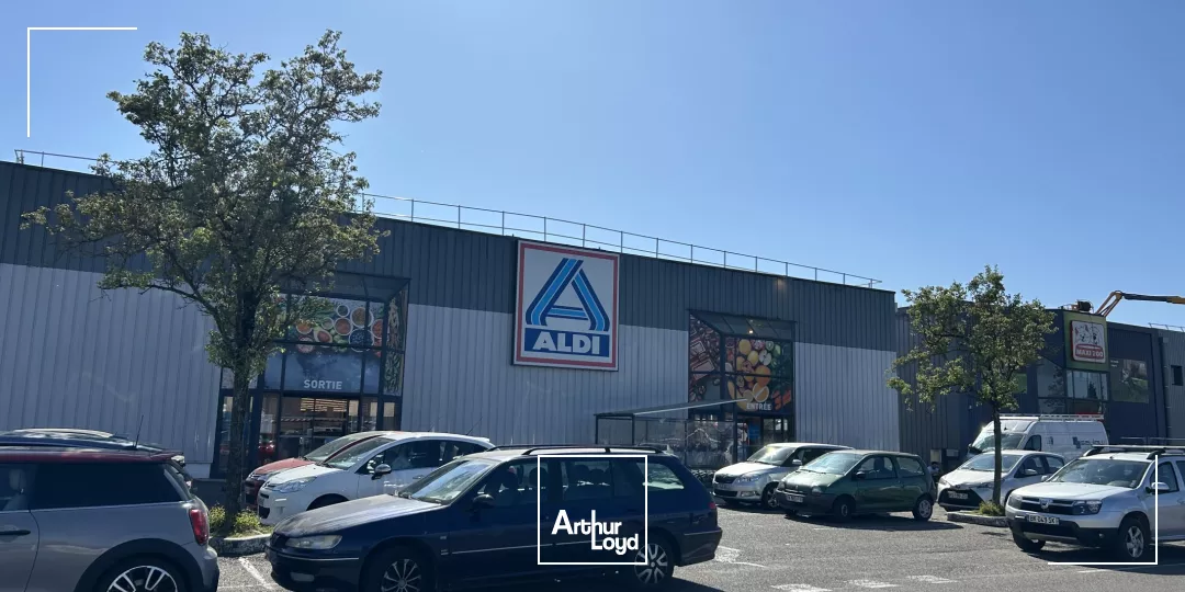 À LOUER - BOULIAC RETAIL PARK - CELLULE 890 M²