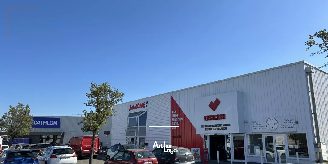 À LOUER - BOULIAC RETAIL PARK - CELLULE 890 M²