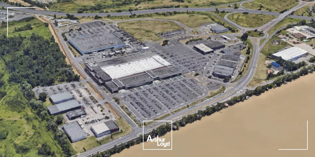 À LOUER - BOULIAC RETAIL PARK - CELLULE 890 M²