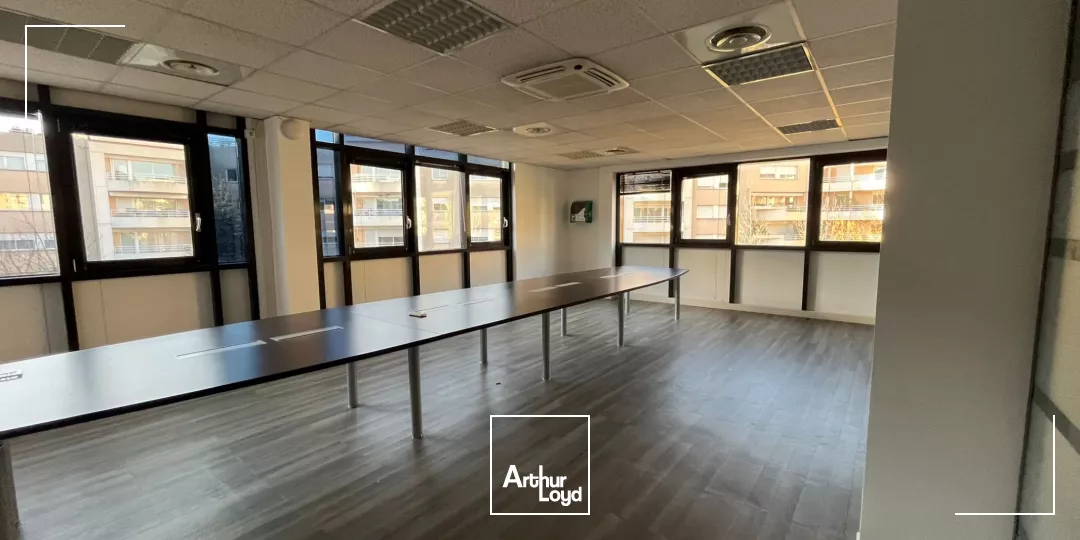 Bureaux avec parkings à vendre ou à louer - Bonneveine - 13008 Marseille