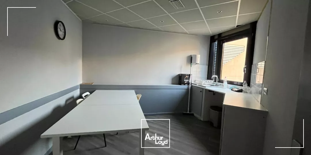 Bureaux avec parkings à vendre ou à louer - Bonneveine - 13008 Marseille