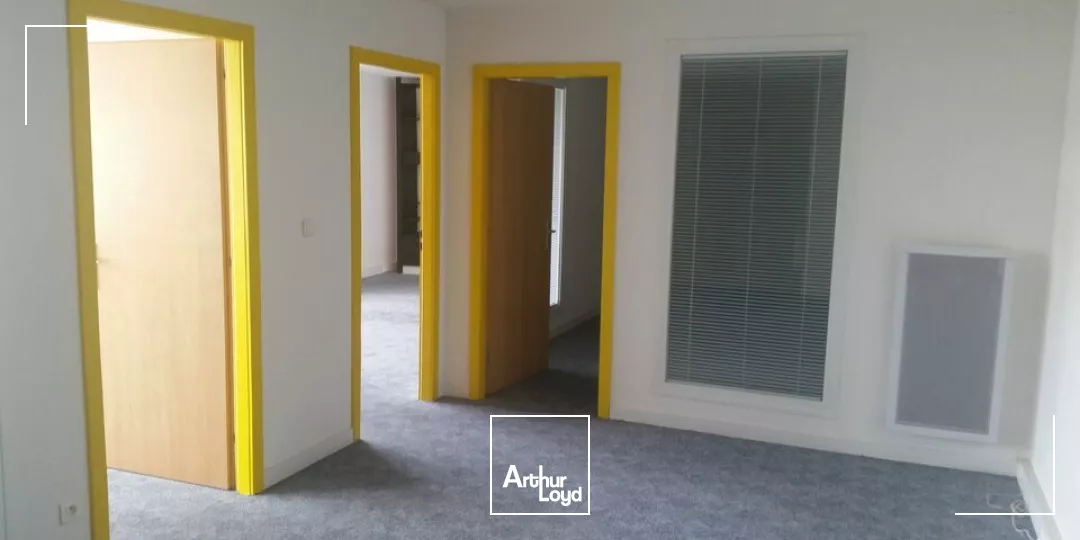 BUREAUX à LOUER de 263 m²