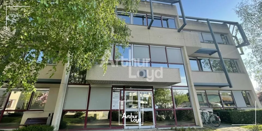 RENNES - BUREAUX A LOUER - 70 M²