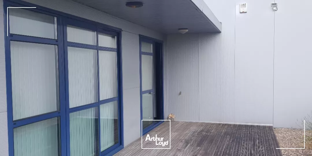 A LOUER IMMEUBLE DE 200M2 POITIERS SECTEUR CHU