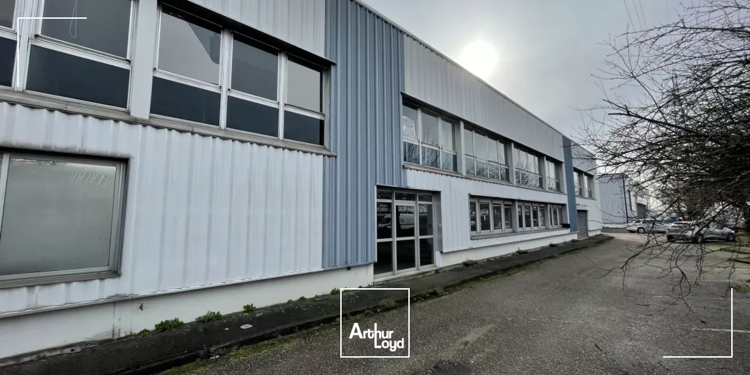 VISIBLITE BOULEVARD INDUSTRIEL - A LOUER LOCAL D'ACTIVITE 