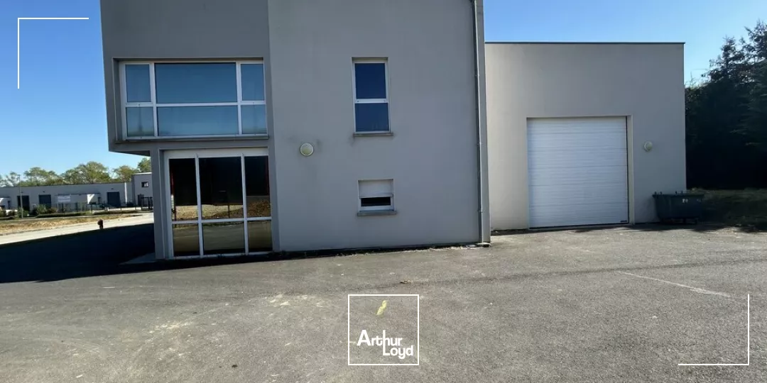 LOCAL D'ACTIVITE - ENTREPOT à VENDRE de 745 m²