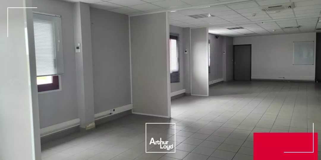 A 20 minutes de Bayonne local d'Activité en très bon état apparent