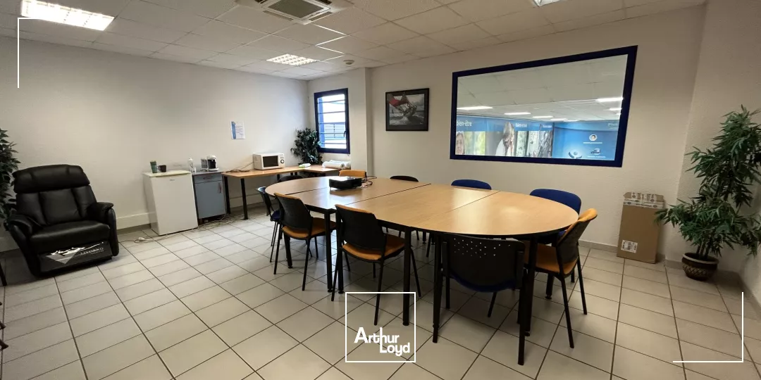 240 m² -Bureaux à louer - Perpignan