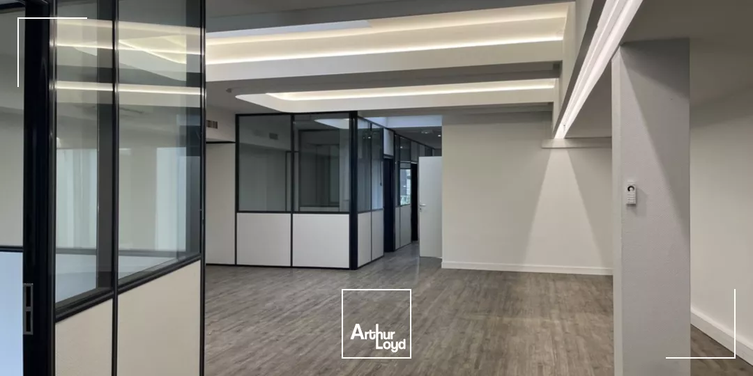 Opportunité rare ! bureau à vendre ou à louer - St Marceau, au pied de la ligne A du tram !