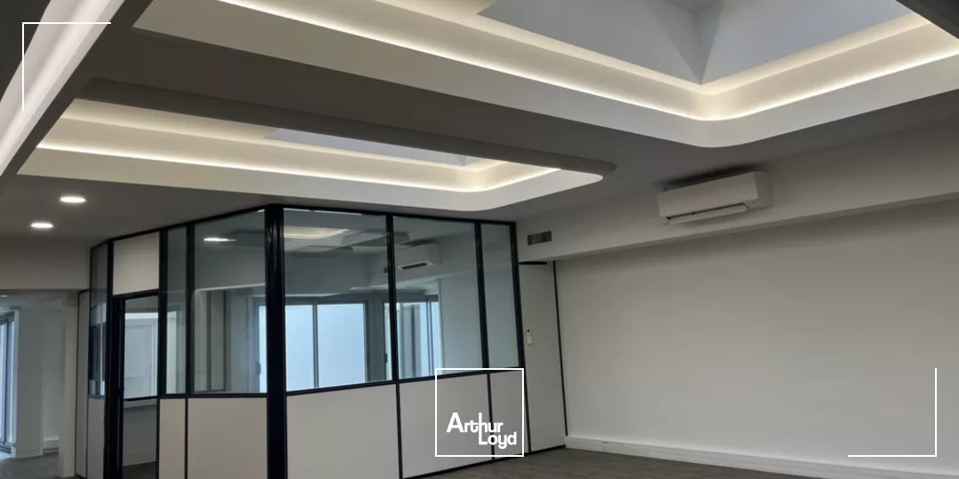 Opportunité rare ! bureau à vendre ou à louer - St Marceau, au pied de la ligne A du tram !