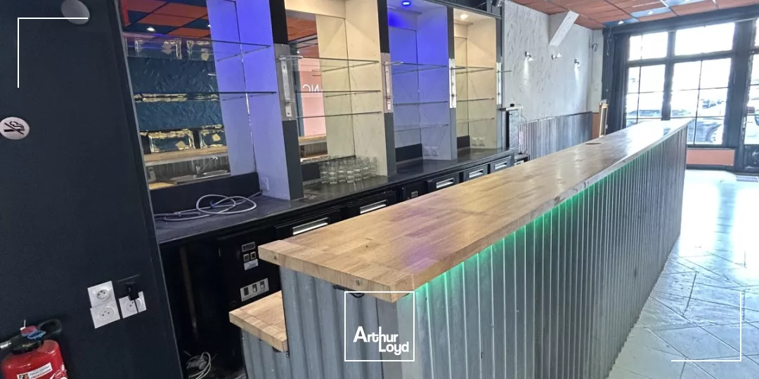 Local commercial de 385 m² à louer - Visibilité maximale au coeur de Hénin-Beaumont