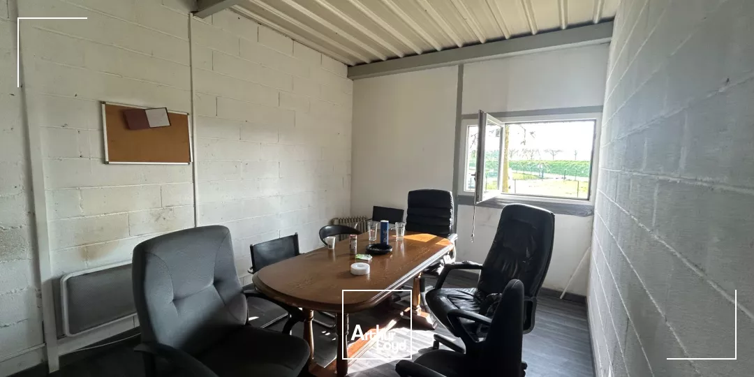 BATIMENT D'ACTIVITES INDEPENDANT