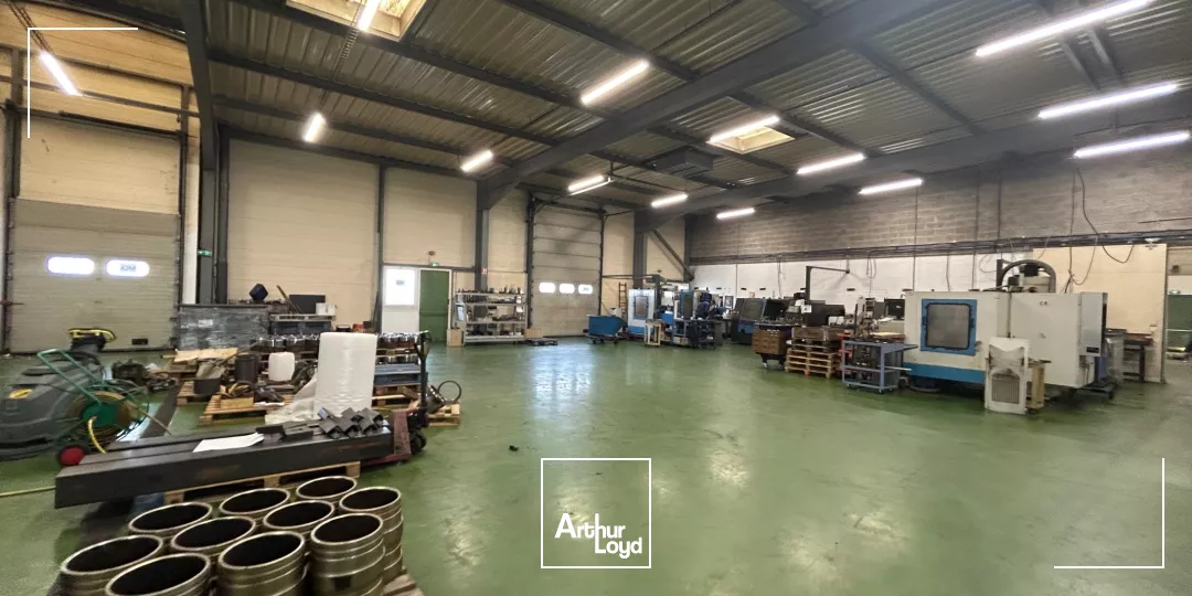 BATIMENT D'ACTIVITES INDEPENDANT