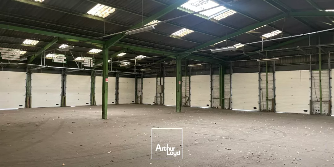 A LOUER - LOCAUX D'ACTIVITÉS - 3 500 m2 - SAINT-QUENTIN 
