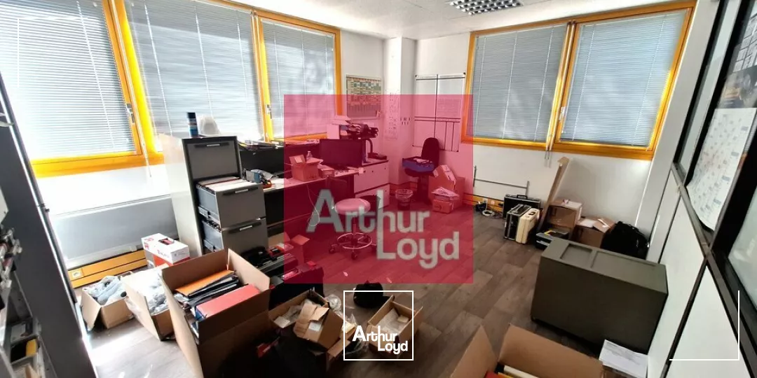CLERMONT-FERRAND LA PARDIEU BUREAUX A LOUER 242 M²