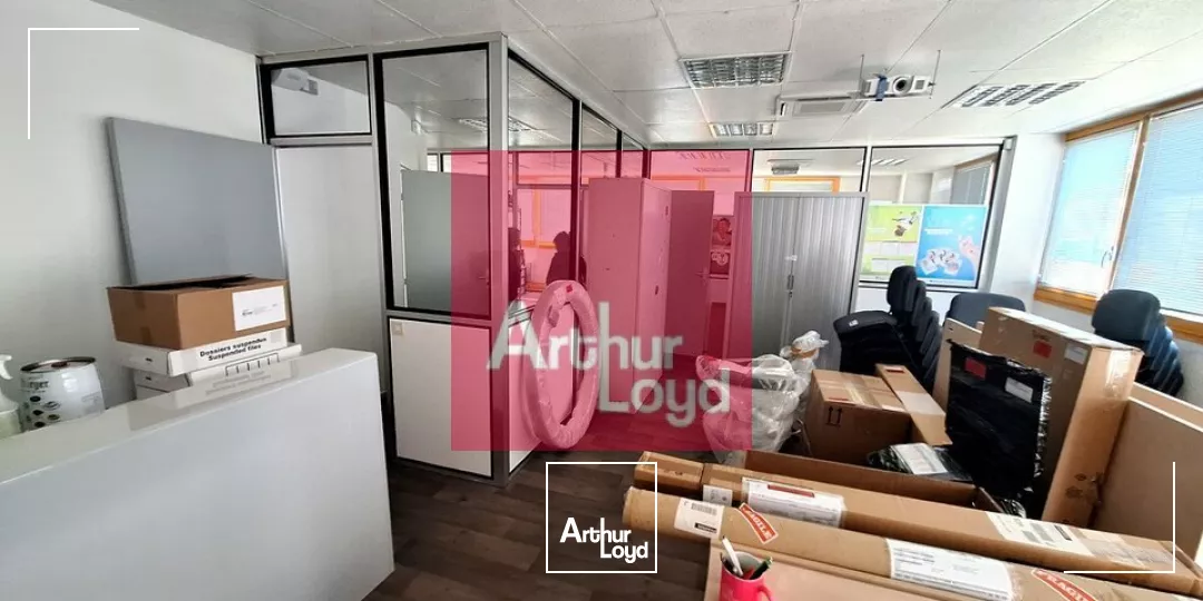 CLERMONT-FERRAND LA PARDIEU BUREAUX A LOUER 242 M²