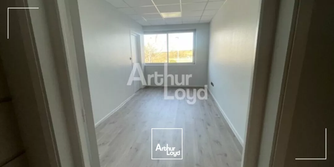 Ensemble de bureaux de 200m² VICHY RHUE