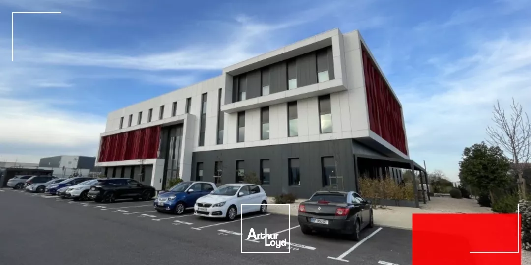 BUREAUX RECENTS A LOUER - MAUGUIO PIOM