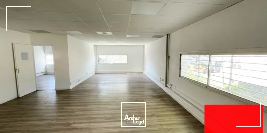 LOCATION BUREAUX 114 M² - MONTPELLIER PARC 2000 ZFU