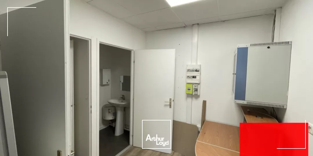 LOCATION BUREAUX 114 M² - MONTPELLIER PARC 2000 ZFU