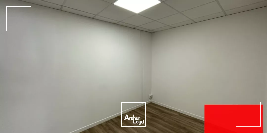 LOCATION BUREAUX 114 M² - MONTPELLIER PARC 2000 ZFU