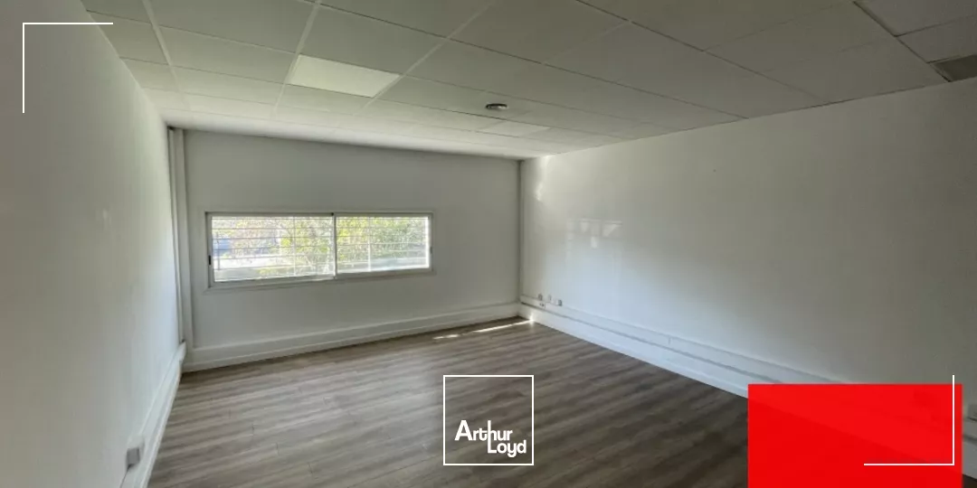 LOCATION BUREAUX 114 M² - MONTPELLIER PARC 2000 ZFU