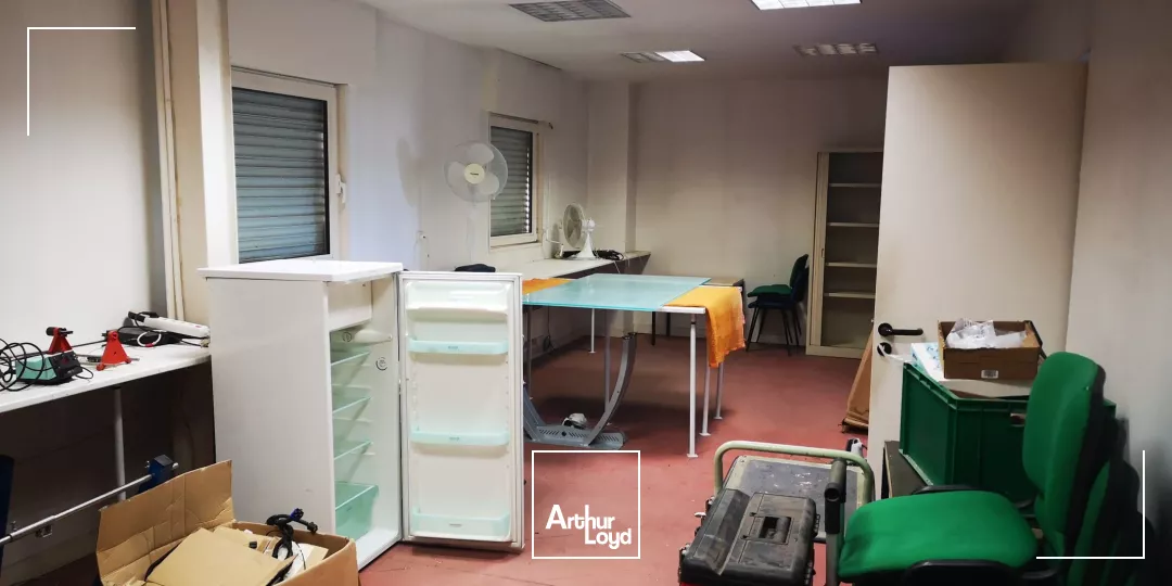 Entrepôt à LOUER à VENDRE à Cambrai 