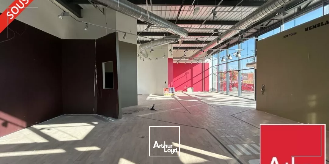 LOCAL COMMERCIAL à LOUER de 218 m²