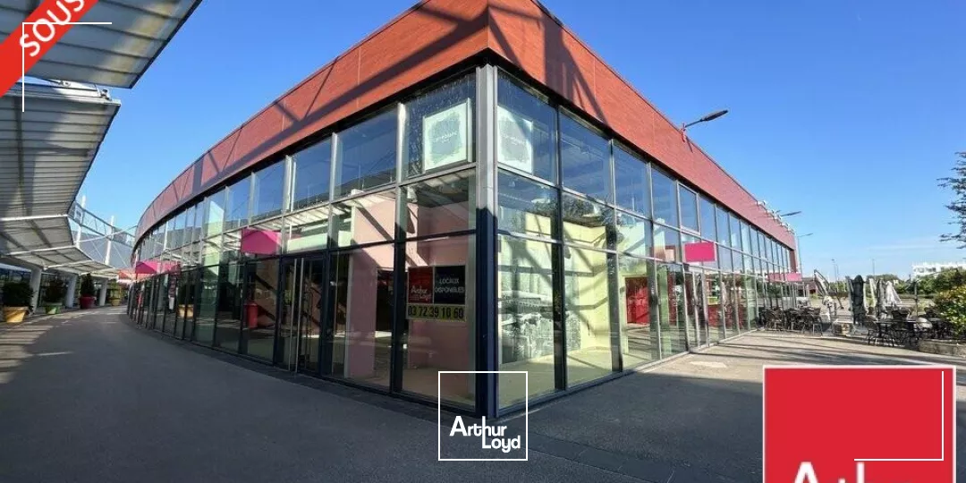 LOCAL COMMERCIAL à LOUER de 218 m²