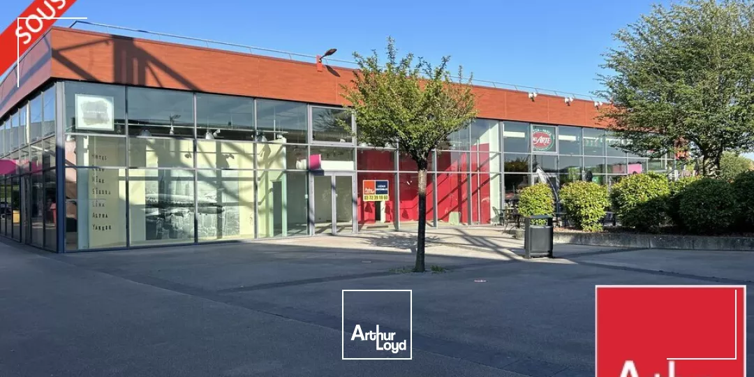 LOCAL COMMERCIAL à LOUER de 218 m²