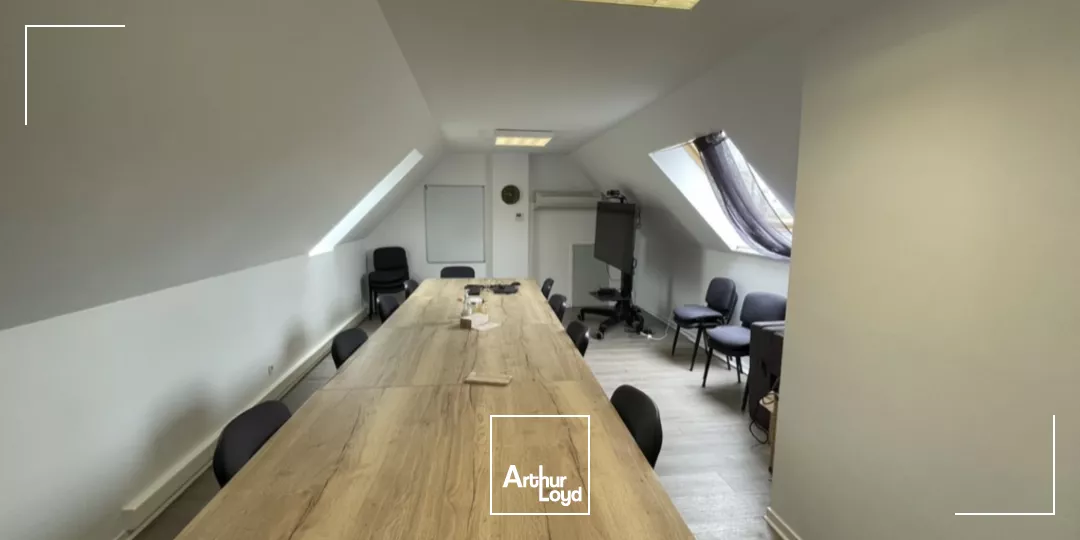 A LOUER BUREAUX 226 M2 COMPIEGNE