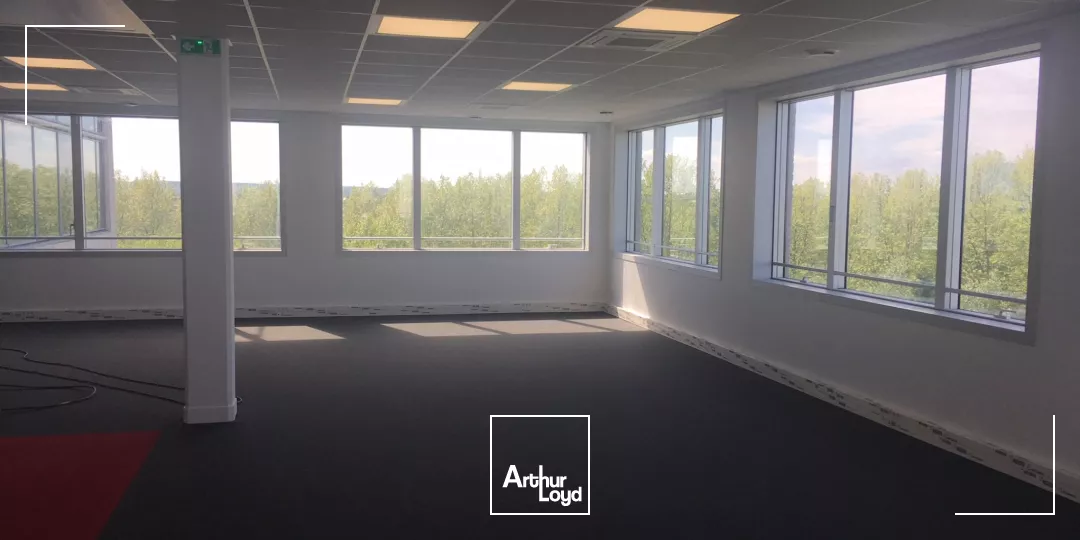 AU PIED DU RER ! RENOVES ET CLIMATISES