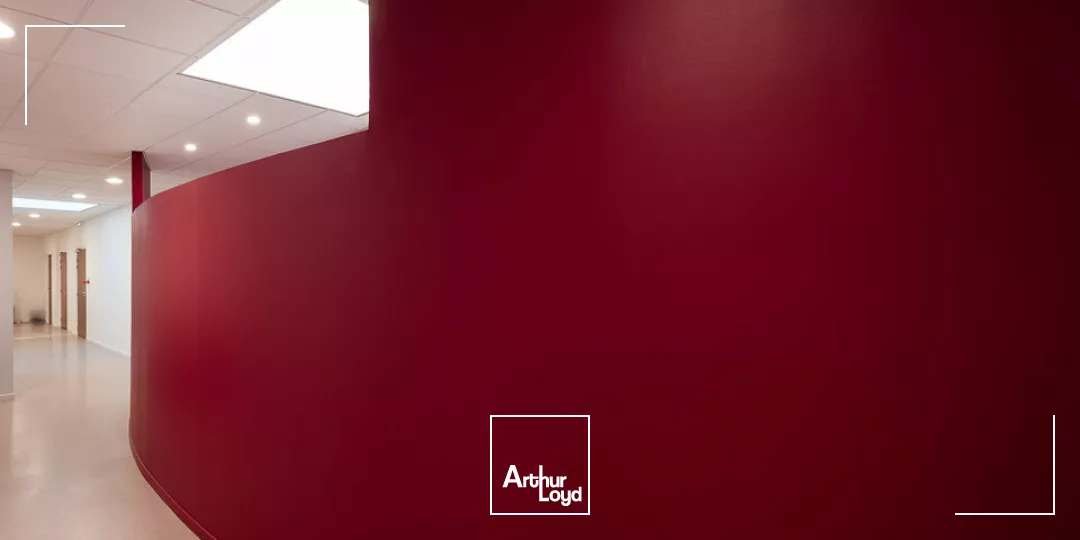 BUREAUX à VENDRE de 757 m²