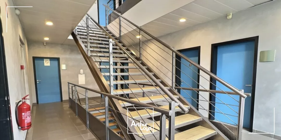 BUREAUX à LOUER de 256 m²