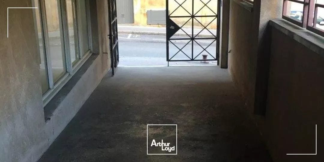 BUREAUX à LOUER de 402 m²