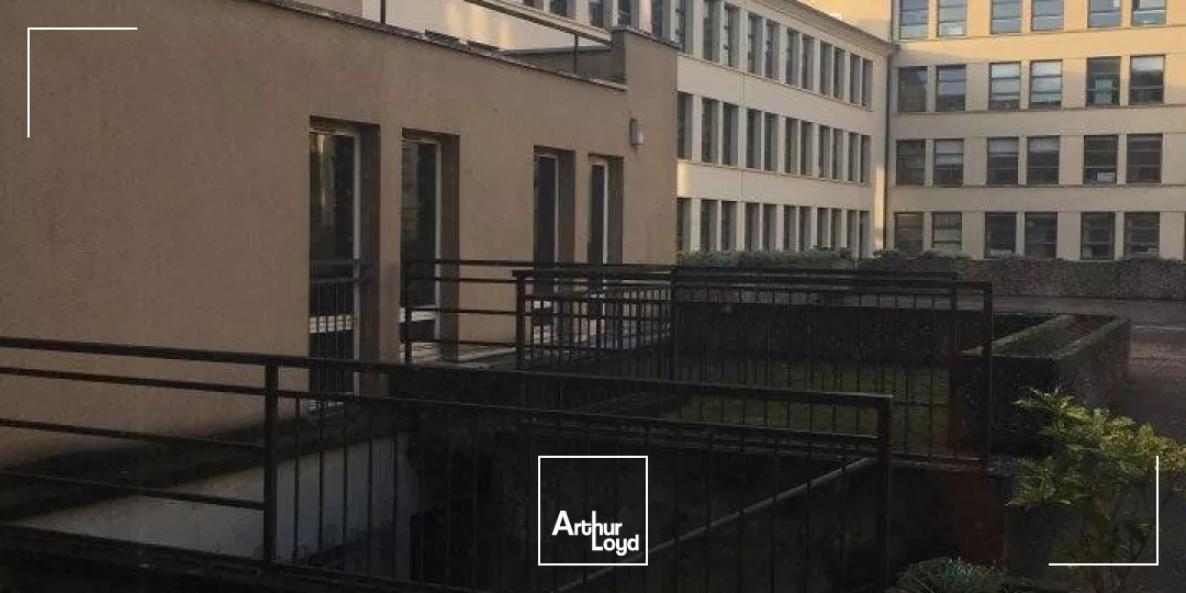 BUREAUX à LOUER de 402 m²