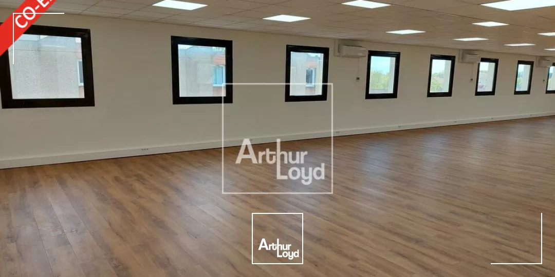 LIEUSAINT BUREAUX A LOUER