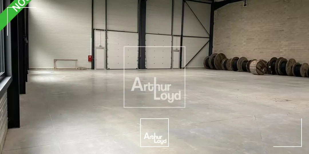 Locaux traversant en Seine-et-Marne - A LOUER