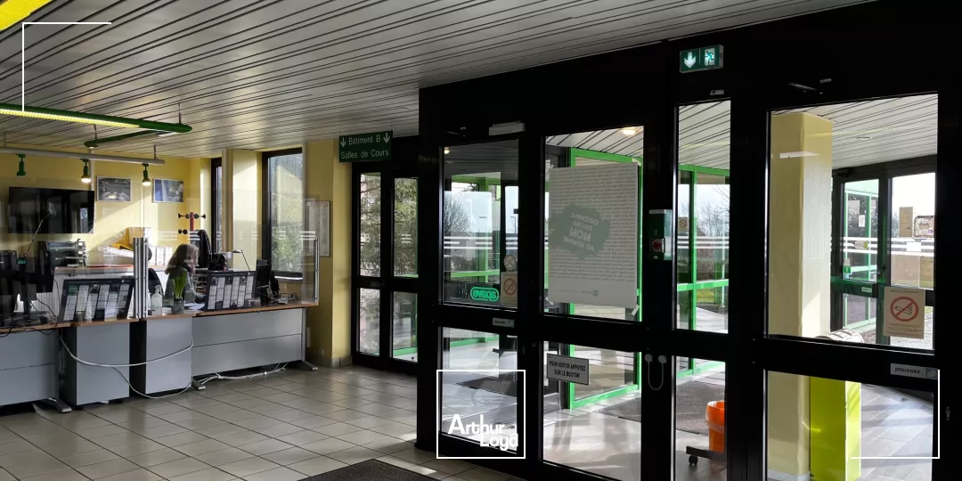 Bureaux à vendre à MONT SAINT AIGNAN 76130