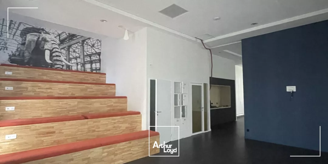 Location cellule 210 m2 aménagée ile de Nantes 