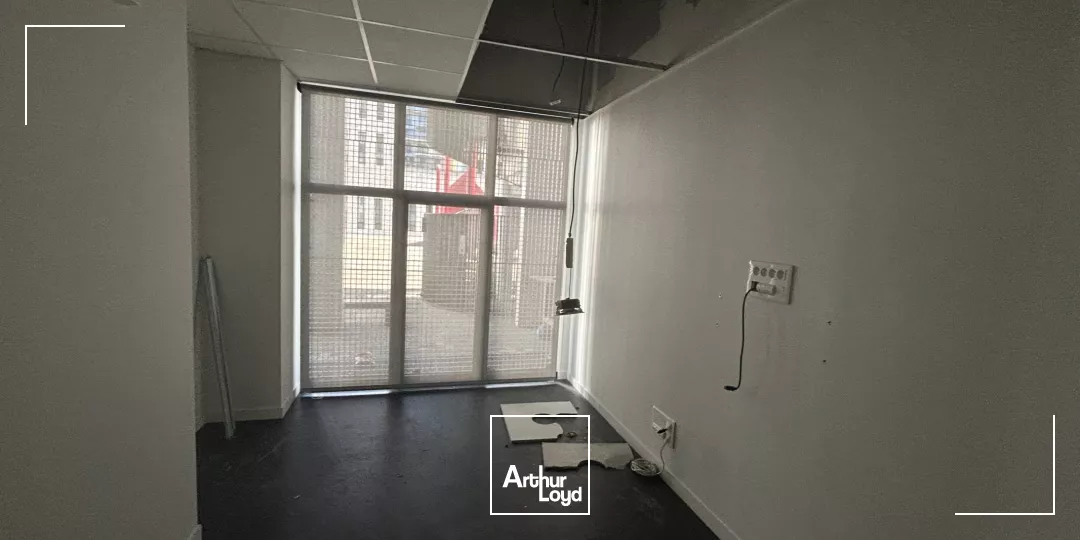 Location cellule 210 m2 aménagée ile de Nantes 